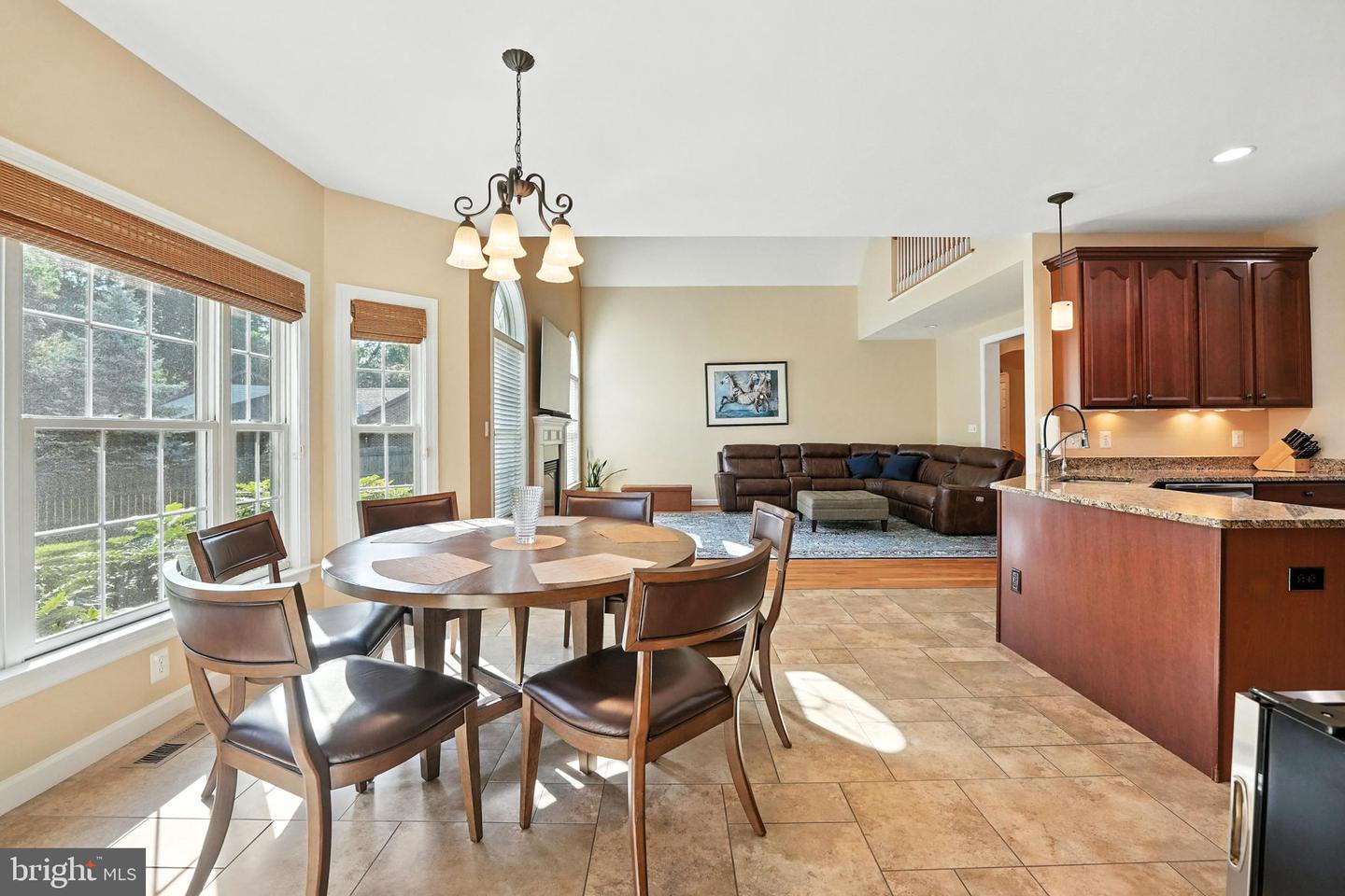 5611 EDGEMONT DR, ALEXANDRIA, Virginia 22310, 6 Bedrooms Bedrooms, ,4 BathroomsBathrooms,Residential,For sale,5611 EDGEMONT DR,VAFX2250464 MLS # VAFX2250464