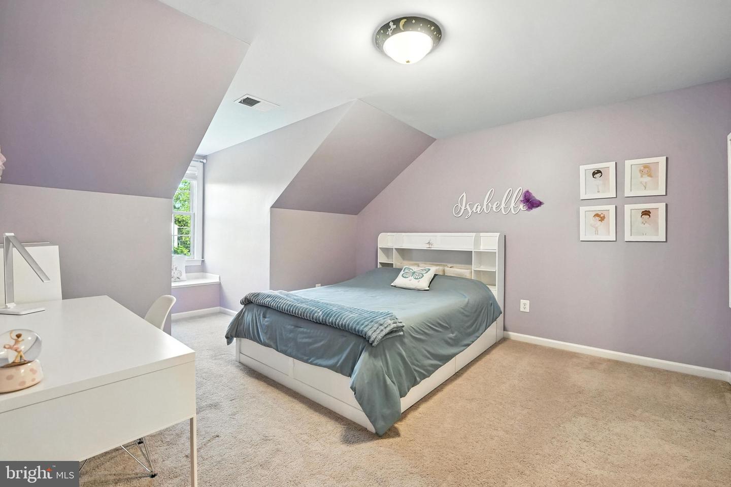 5611 EDGEMONT DR, ALEXANDRIA, Virginia 22310, 6 Bedrooms Bedrooms, ,4 BathroomsBathrooms,Residential,For sale,5611 EDGEMONT DR,VAFX2250464 MLS # VAFX2250464