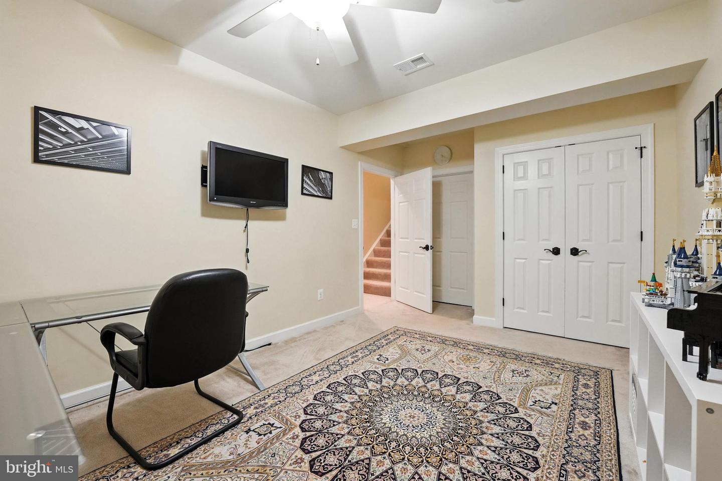 5611 EDGEMONT DR, ALEXANDRIA, Virginia 22310, 6 Bedrooms Bedrooms, ,4 BathroomsBathrooms,Residential,For sale,5611 EDGEMONT DR,VAFX2250464 MLS # VAFX2250464