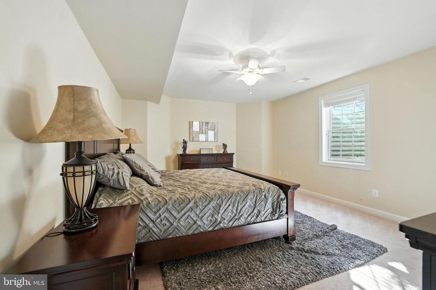 5611 EDGEMONT DR, ALEXANDRIA, Virginia 22310, 6 Bedrooms Bedrooms, ,4 BathroomsBathrooms,Residential,For sale,5611 EDGEMONT DR,VAFX2250464 MLS # VAFX2250464