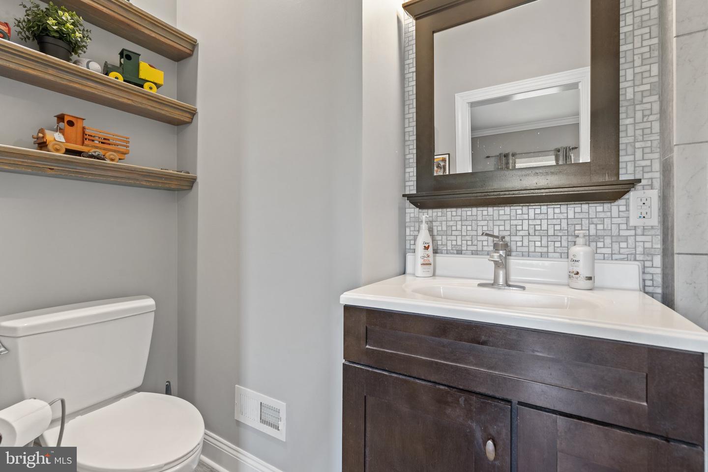 10657 FOX PLANTATION LN, BEALETON, Virginia 22712, 4 Bedrooms Bedrooms, ,4 BathroomsBathrooms,Residential,For sale,10657 FOX PLANTATION LN,VAFQ2017190 MLS # VAFQ2017190