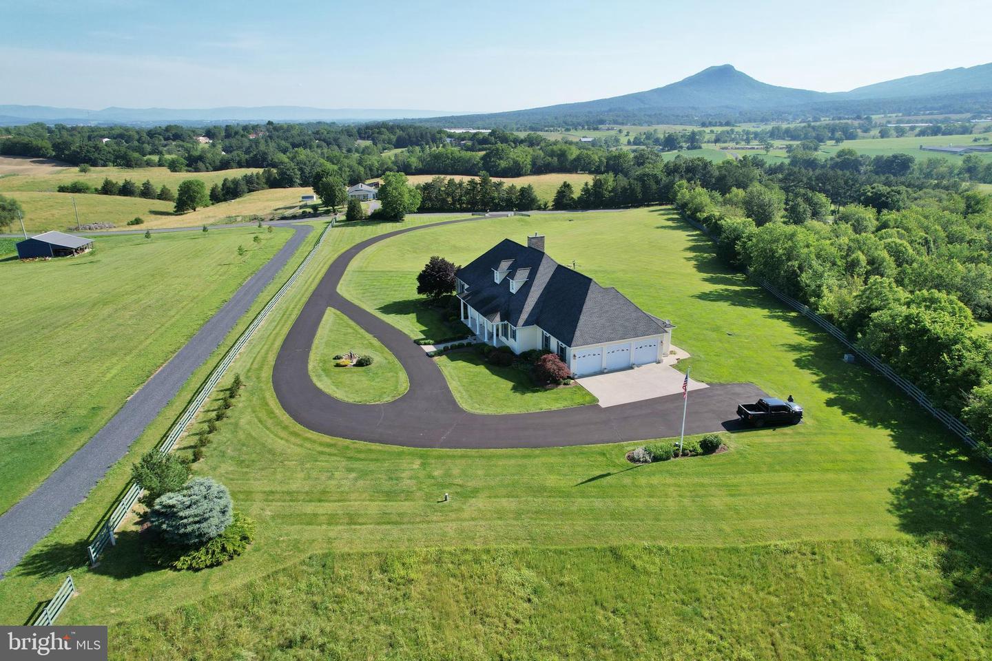 612 CARDINAL RD, NEW MARKET, Virginia 22844, 3 Bedrooms Bedrooms, ,4 BathroomsBathrooms,Residential,For sale,612 CARDINAL RD,VASH2011790 MLS # VASH2011790