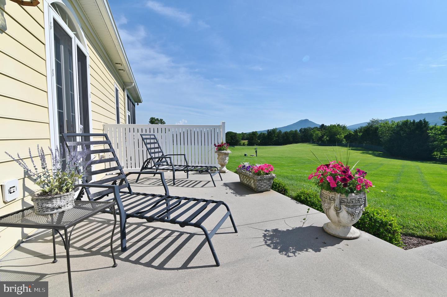 612 CARDINAL RD, NEW MARKET, Virginia 22844, 3 Bedrooms Bedrooms, ,4 BathroomsBathrooms,Residential,For sale,612 CARDINAL RD,VASH2011790 MLS # VASH2011790