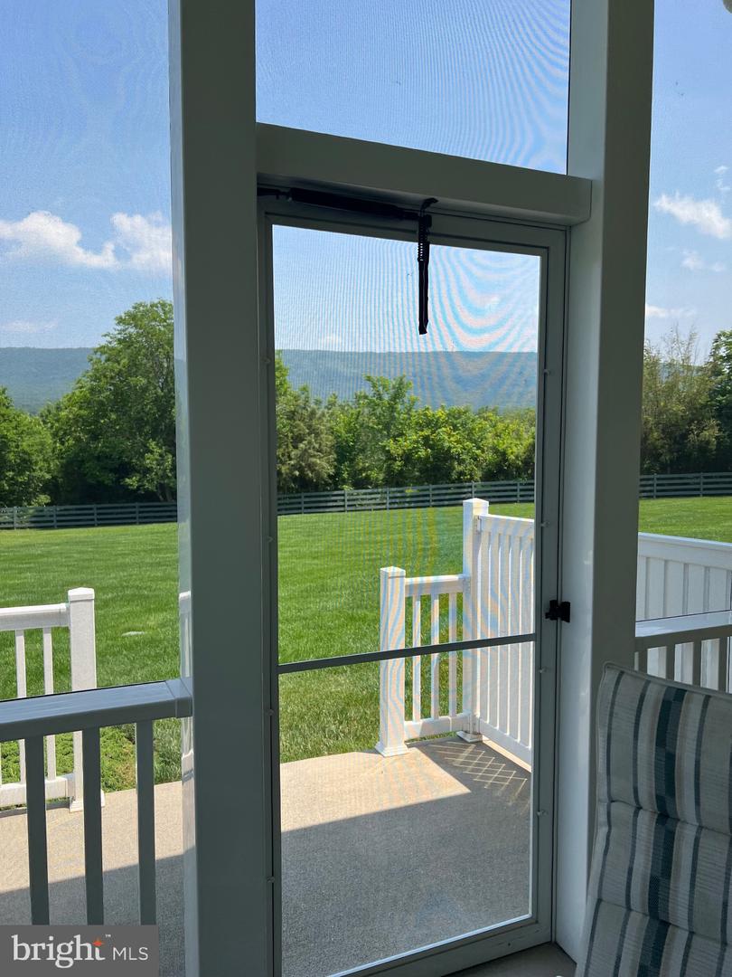 612 CARDINAL RD, NEW MARKET, Virginia 22844, 3 Bedrooms Bedrooms, ,4 BathroomsBathrooms,Residential,For sale,612 CARDINAL RD,VASH2011790 MLS # VASH2011790