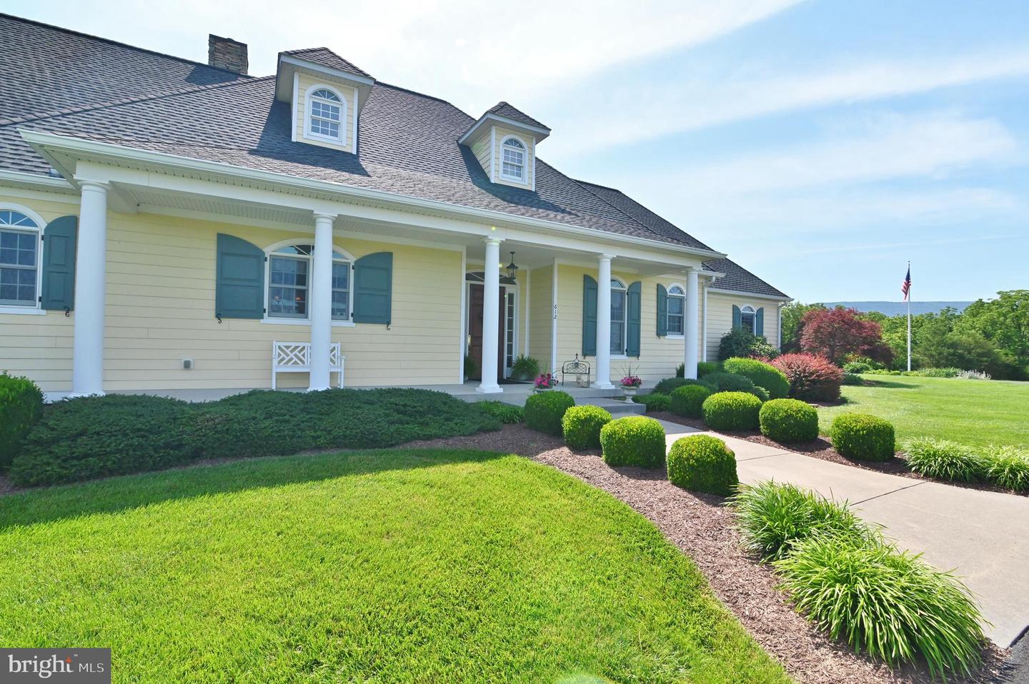 612 CARDINAL RD, NEW MARKET, Virginia 22844, 3 Bedrooms Bedrooms, ,4 BathroomsBathrooms,Residential,For sale,612 CARDINAL RD,VASH2011790 MLS # VASH2011790