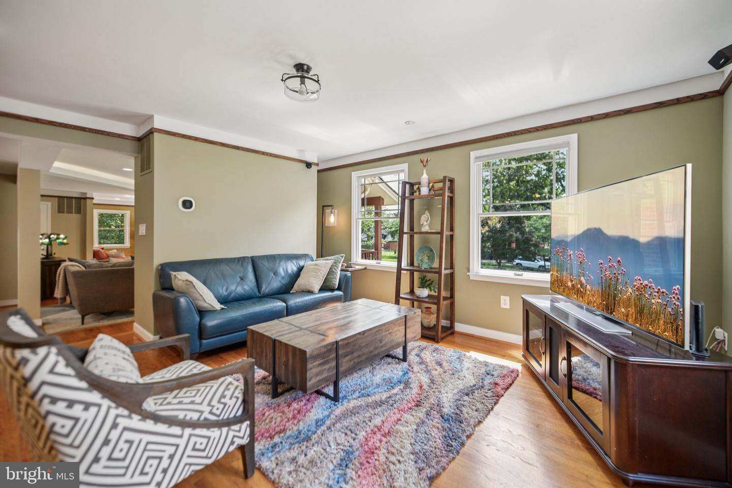 4725 SPRUCE AVE, FAIRFAX, Virginia 22030, 4 Bedrooms Bedrooms, ,4 BathroomsBathrooms,Residential,For sale,4725 SPRUCE AVE,VAFX2250046 MLS # VAFX2250046