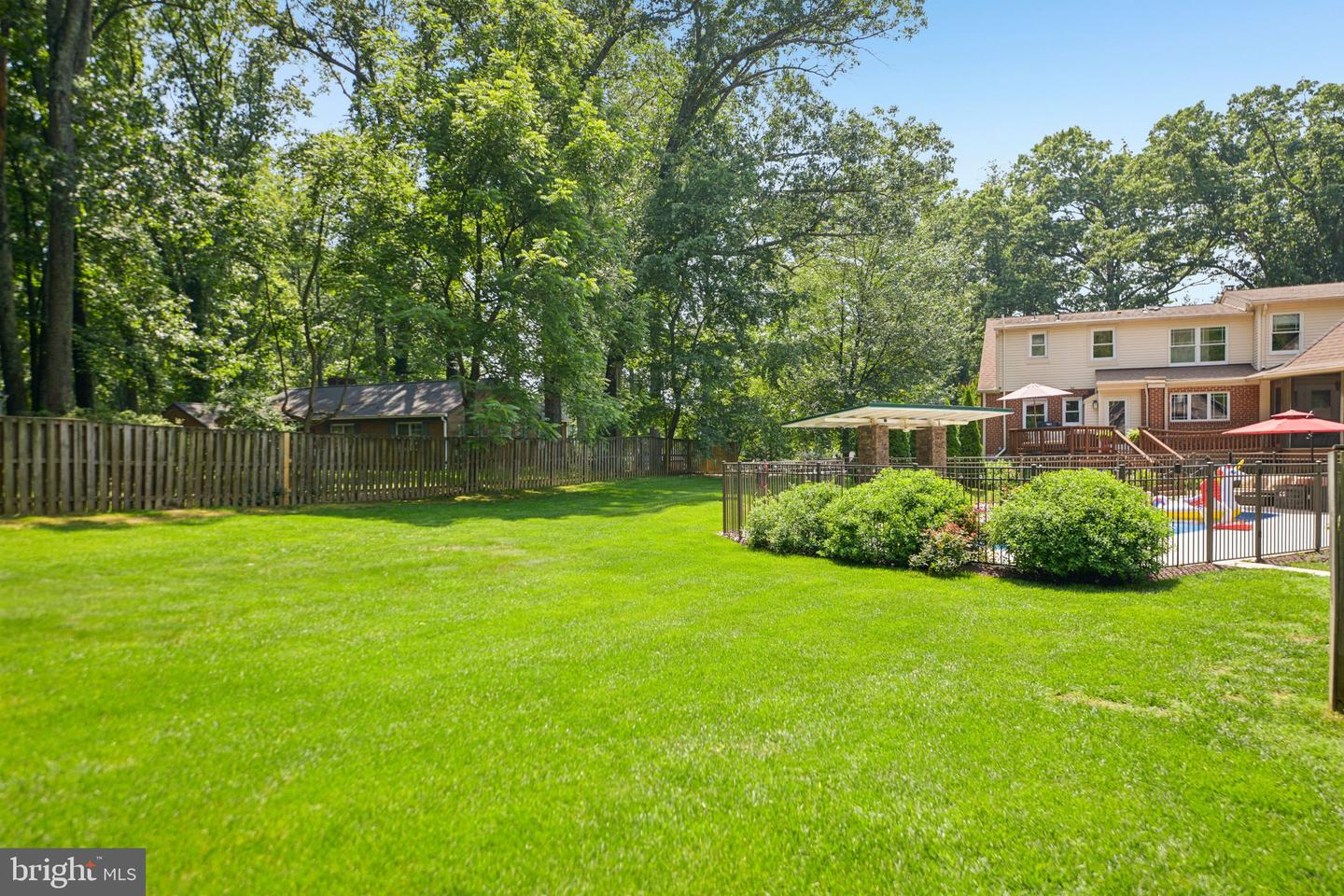 4725 SPRUCE AVE, FAIRFAX, Virginia 22030, 4 Bedrooms Bedrooms, ,4 BathroomsBathrooms,Residential,For sale,4725 SPRUCE AVE,VAFX2250046 MLS # VAFX2250046