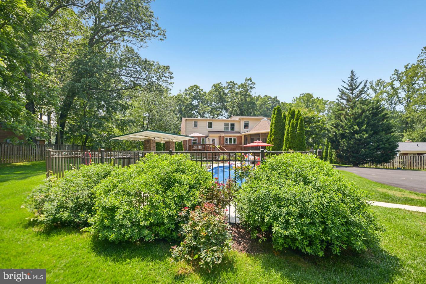 4725 SPRUCE AVE, FAIRFAX, Virginia 22030, 4 Bedrooms Bedrooms, ,4 BathroomsBathrooms,Residential,For sale,4725 SPRUCE AVE,VAFX2250046 MLS # VAFX2250046
