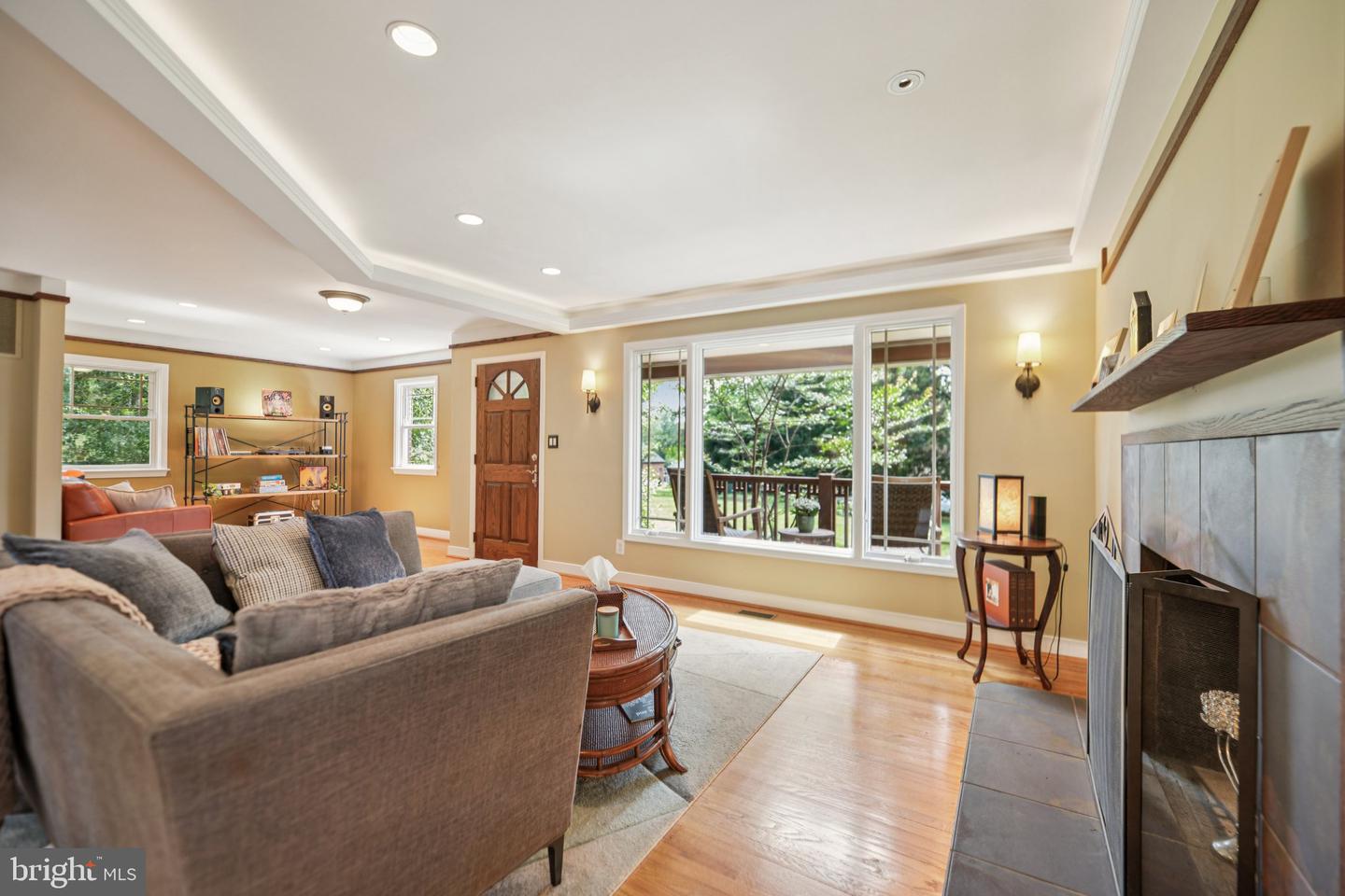4725 SPRUCE AVE, FAIRFAX, Virginia 22030, 4 Bedrooms Bedrooms, ,4 BathroomsBathrooms,Residential,For sale,4725 SPRUCE AVE,VAFX2250046 MLS # VAFX2250046
