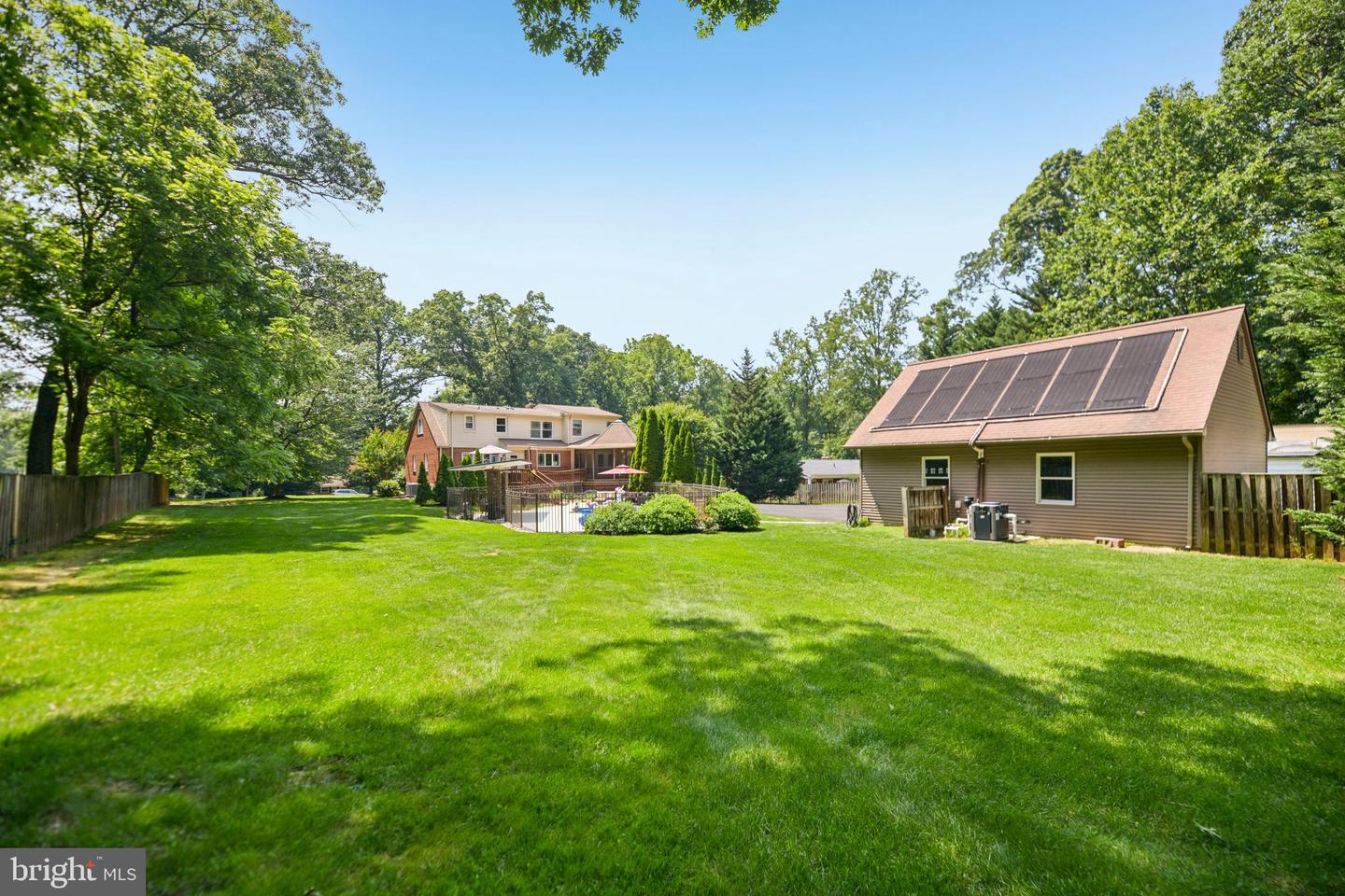 4725 SPRUCE AVE, FAIRFAX, Virginia 22030, 4 Bedrooms Bedrooms, ,4 BathroomsBathrooms,Residential,For sale,4725 SPRUCE AVE,VAFX2250046 MLS # VAFX2250046