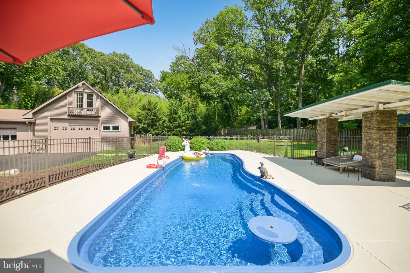 4725 SPRUCE AVE, FAIRFAX, Virginia 22030, 4 Bedrooms Bedrooms, ,4 BathroomsBathrooms,Residential,For sale,4725 SPRUCE AVE,VAFX2250046 MLS # VAFX2250046