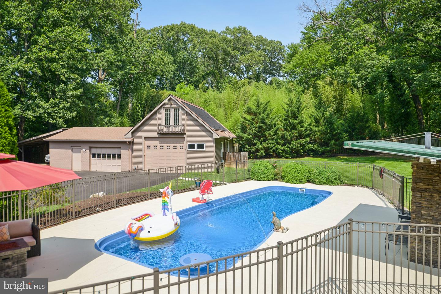 4725 SPRUCE AVE, FAIRFAX, Virginia 22030, 4 Bedrooms Bedrooms, ,4 BathroomsBathrooms,Residential,For sale,4725 SPRUCE AVE,VAFX2250046 MLS # VAFX2250046