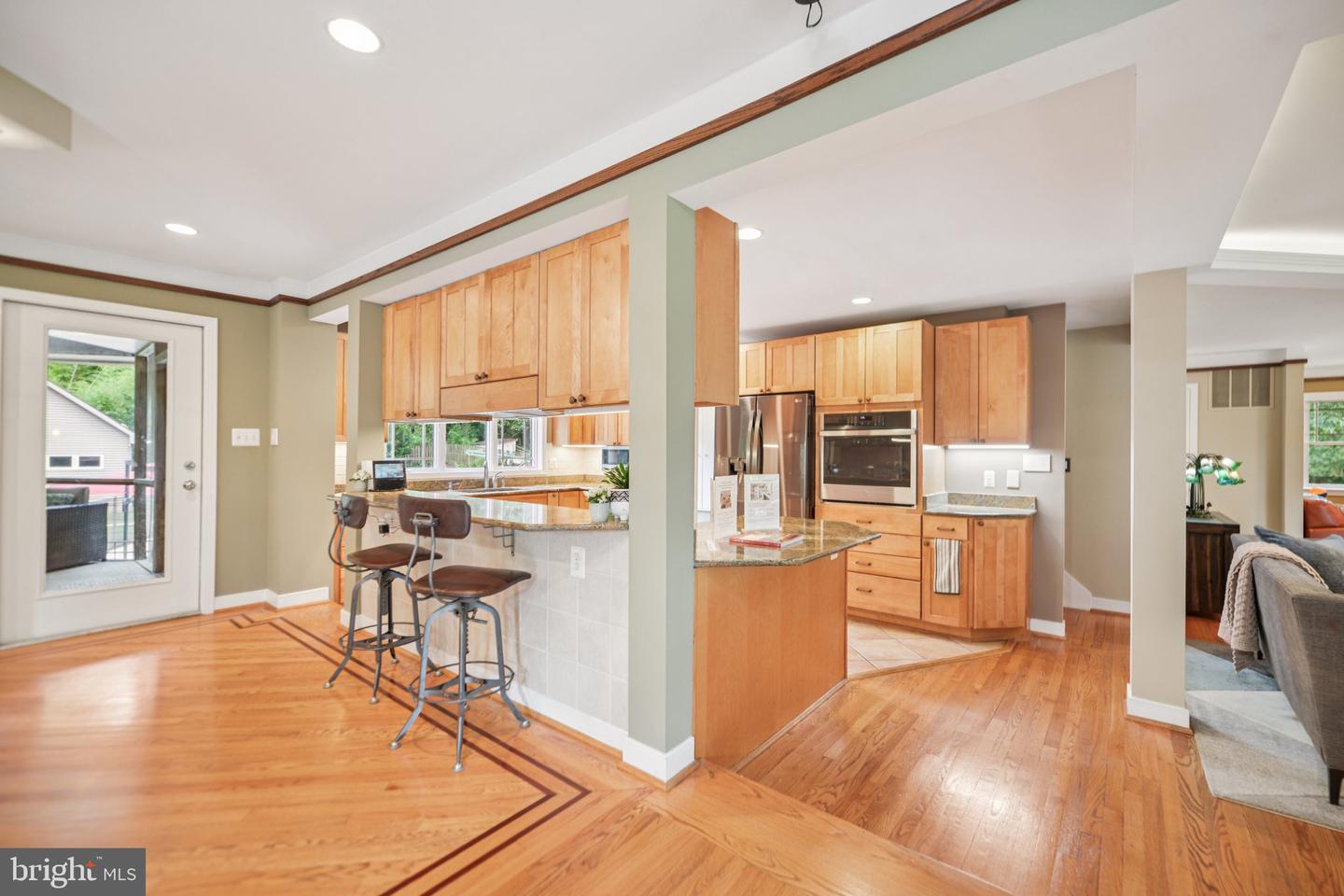 4725 SPRUCE AVE, FAIRFAX, Virginia 22030, 4 Bedrooms Bedrooms, ,4 BathroomsBathrooms,Residential,For sale,4725 SPRUCE AVE,VAFX2250046 MLS # VAFX2250046