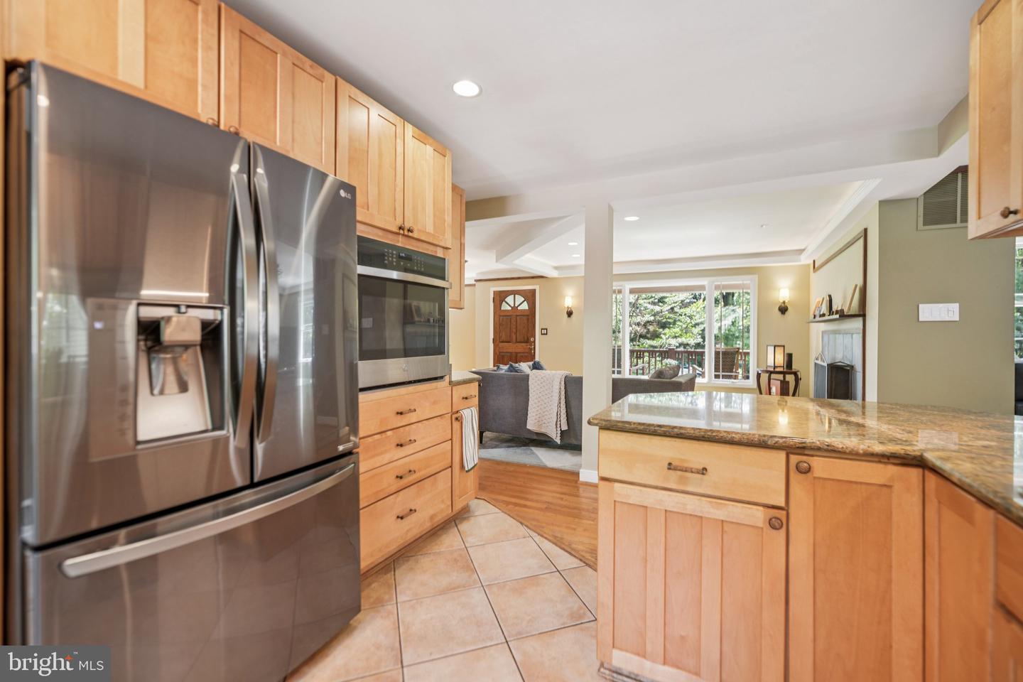 4725 SPRUCE AVE, FAIRFAX, Virginia 22030, 4 Bedrooms Bedrooms, ,4 BathroomsBathrooms,Residential,For sale,4725 SPRUCE AVE,VAFX2250046 MLS # VAFX2250046