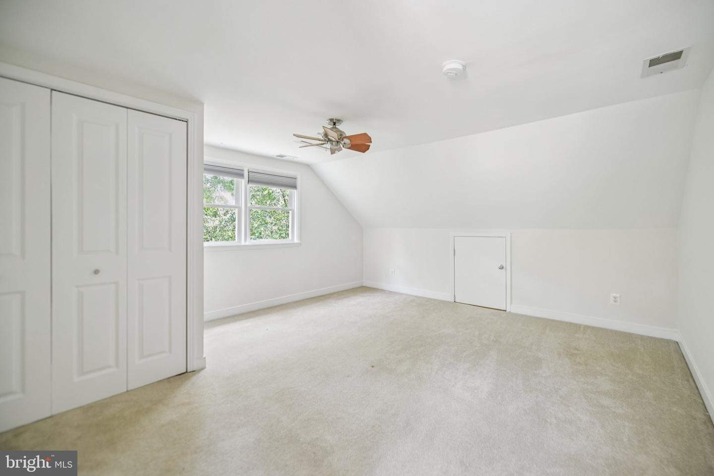 4725 SPRUCE AVE, FAIRFAX, Virginia 22030, 4 Bedrooms Bedrooms, ,4 BathroomsBathrooms,Residential,For sale,4725 SPRUCE AVE,VAFX2250046 MLS # VAFX2250046