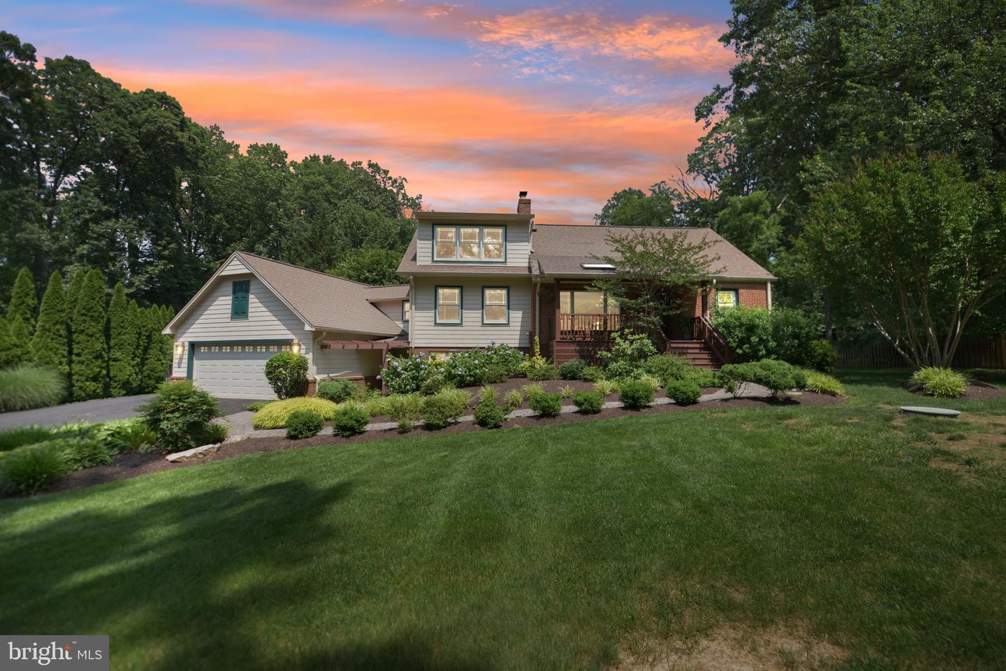 4725 SPRUCE AVE, FAIRFAX, Virginia 22030, 4 Bedrooms Bedrooms, ,4 BathroomsBathrooms,Residential,For sale,4725 SPRUCE AVE,VAFX2250046 MLS # VAFX2250046