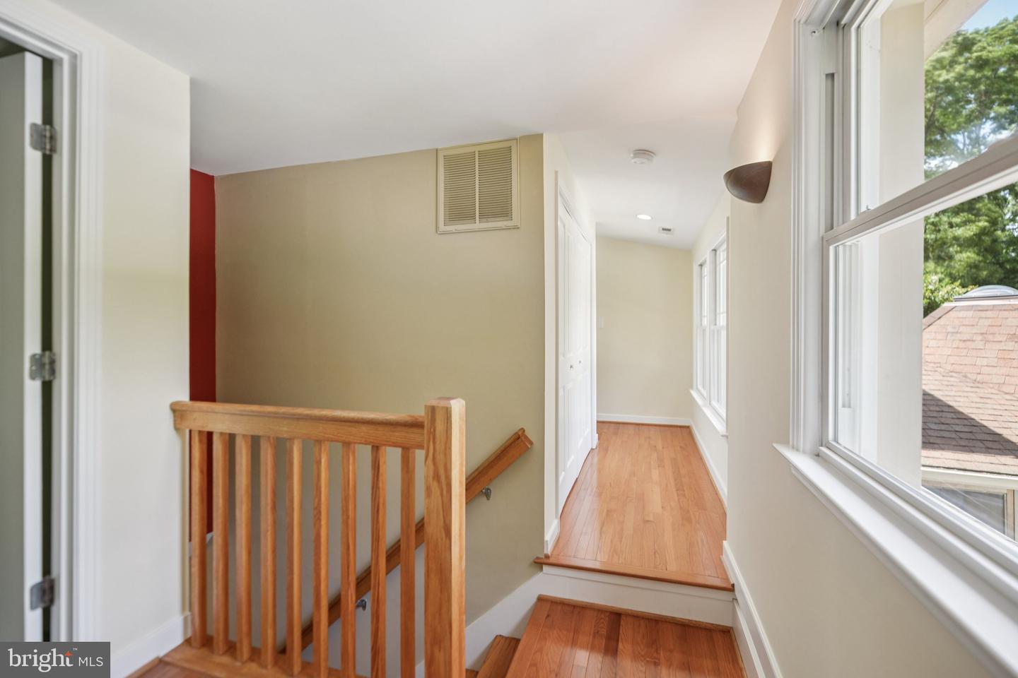4725 SPRUCE AVE, FAIRFAX, Virginia 22030, 4 Bedrooms Bedrooms, ,4 BathroomsBathrooms,Residential,For sale,4725 SPRUCE AVE,VAFX2250046 MLS # VAFX2250046