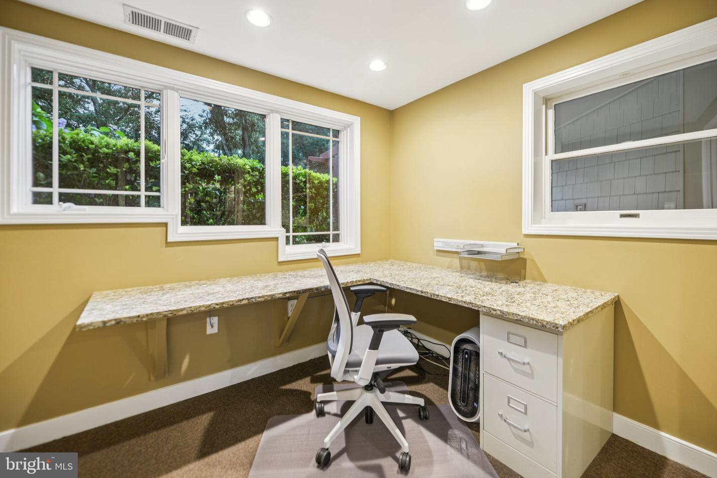 4725 SPRUCE AVE, FAIRFAX, Virginia 22030, 4 Bedrooms Bedrooms, ,4 BathroomsBathrooms,Residential,For sale,4725 SPRUCE AVE,VAFX2250046 MLS # VAFX2250046