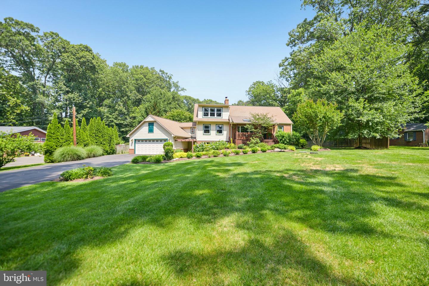 4725 SPRUCE AVE, FAIRFAX, Virginia 22030, 4 Bedrooms Bedrooms, ,4 BathroomsBathrooms,Residential,For sale,4725 SPRUCE AVE,VAFX2250046 MLS # VAFX2250046