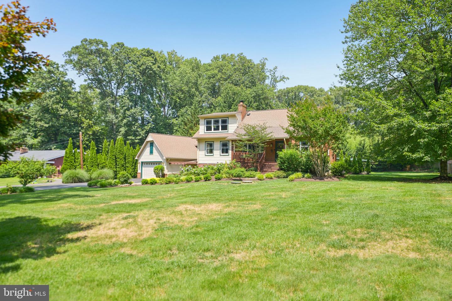 4725 SPRUCE AVE, FAIRFAX, Virginia 22030, 4 Bedrooms Bedrooms, ,4 BathroomsBathrooms,Residential,For sale,4725 SPRUCE AVE,VAFX2250046 MLS # VAFX2250046