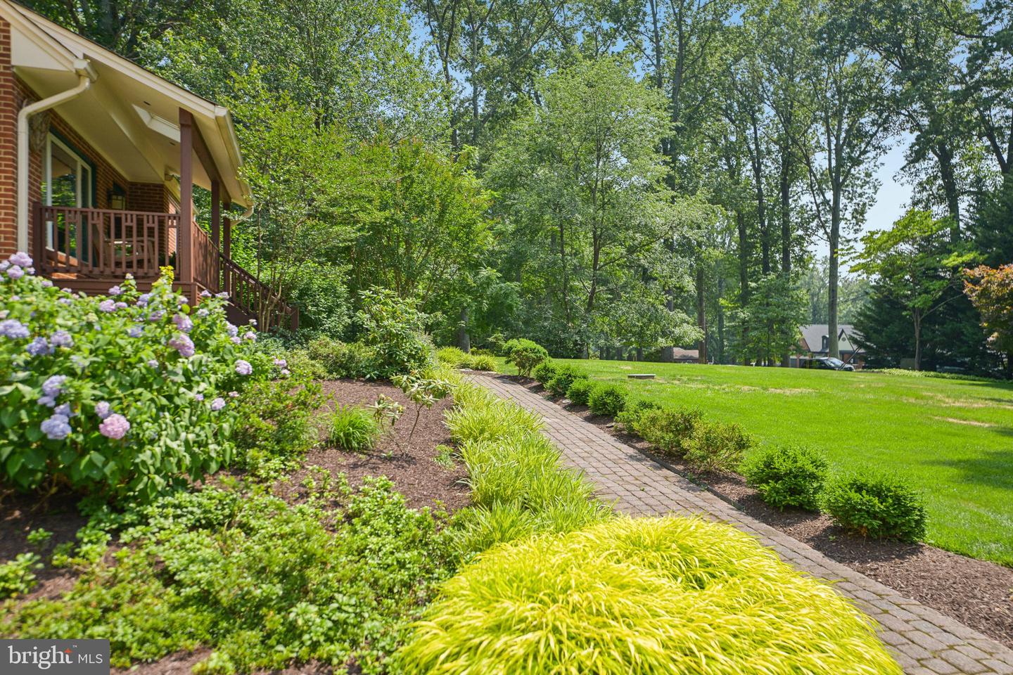 4725 SPRUCE AVE, FAIRFAX, Virginia 22030, 4 Bedrooms Bedrooms, ,4 BathroomsBathrooms,Residential,For sale,4725 SPRUCE AVE,VAFX2250046 MLS # VAFX2250046