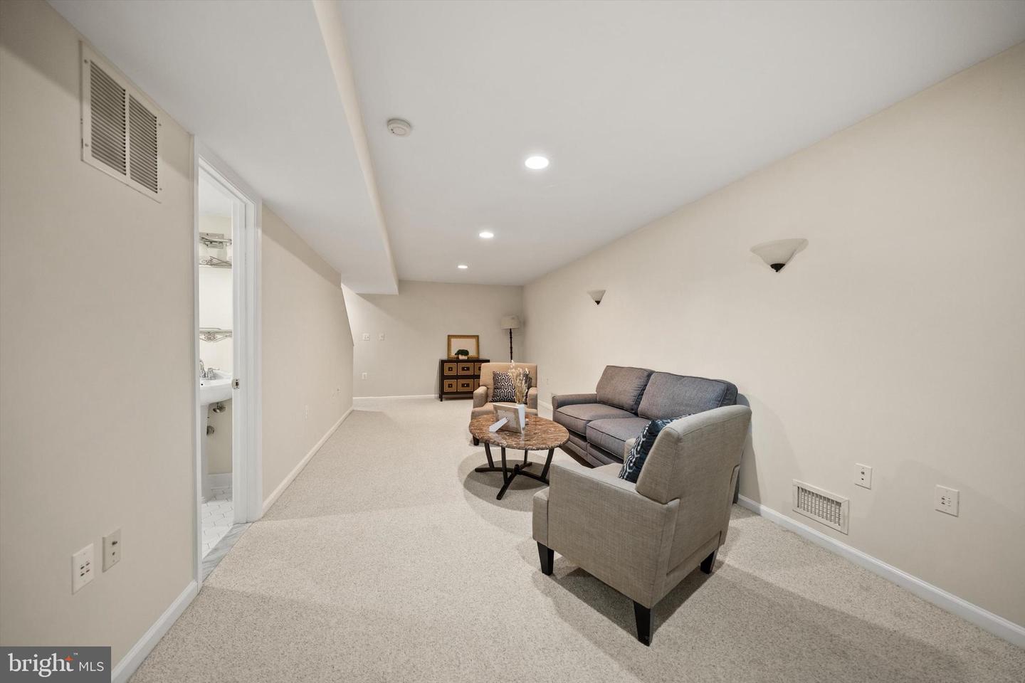 14908 SLIPPERY ELM CT, WOODBRIDGE, Virginia 22193, 3 Bedrooms Bedrooms, ,3 BathroomsBathrooms,Residential,For sale,14908 SLIPPERY ELM CT,VAPW2097884 MLS # VAPW2097884