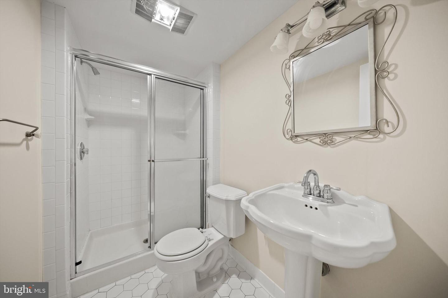 14908 SLIPPERY ELM CT, WOODBRIDGE, Virginia 22193, 3 Bedrooms Bedrooms, ,3 BathroomsBathrooms,Residential,For sale,14908 SLIPPERY ELM CT,VAPW2097884 MLS # VAPW2097884