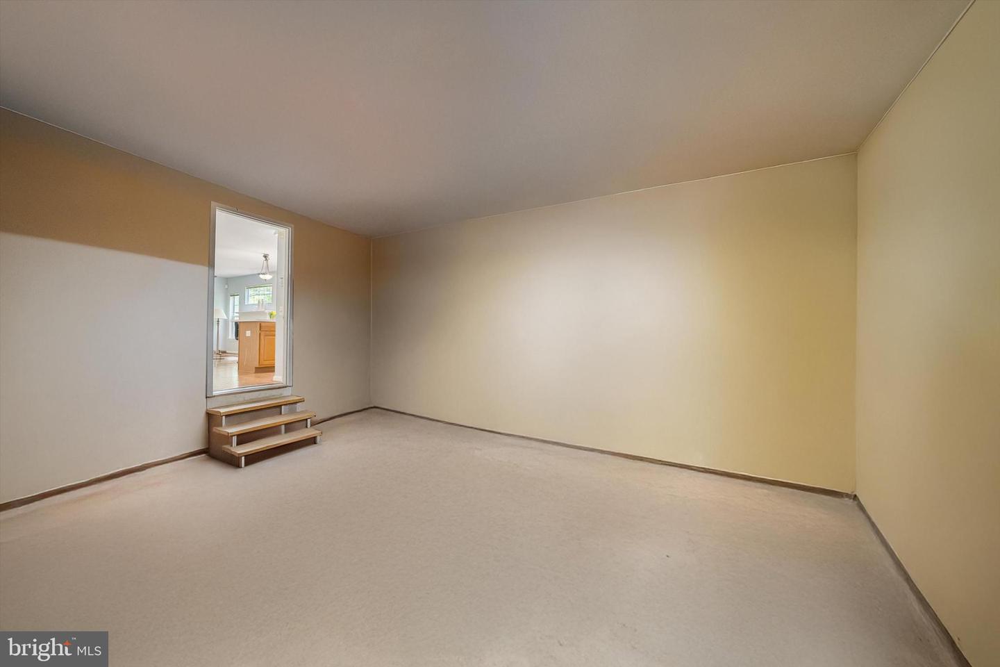 14908 SLIPPERY ELM CT, WOODBRIDGE, Virginia 22193, 3 Bedrooms Bedrooms, ,3 BathroomsBathrooms,Residential,For sale,14908 SLIPPERY ELM CT,VAPW2097884 MLS # VAPW2097884
