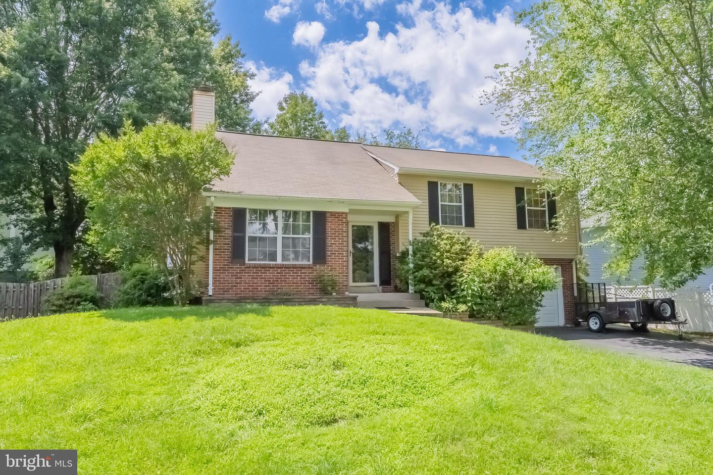 13332 PARAMOUNT LN, WOODBRIDGE, Virginia 22193, 4 Bedrooms Bedrooms, ,3 BathroomsBathrooms,Residential,For sale,13332 PARAMOUNT LN,VAPW2097910 MLS # VAPW2097910