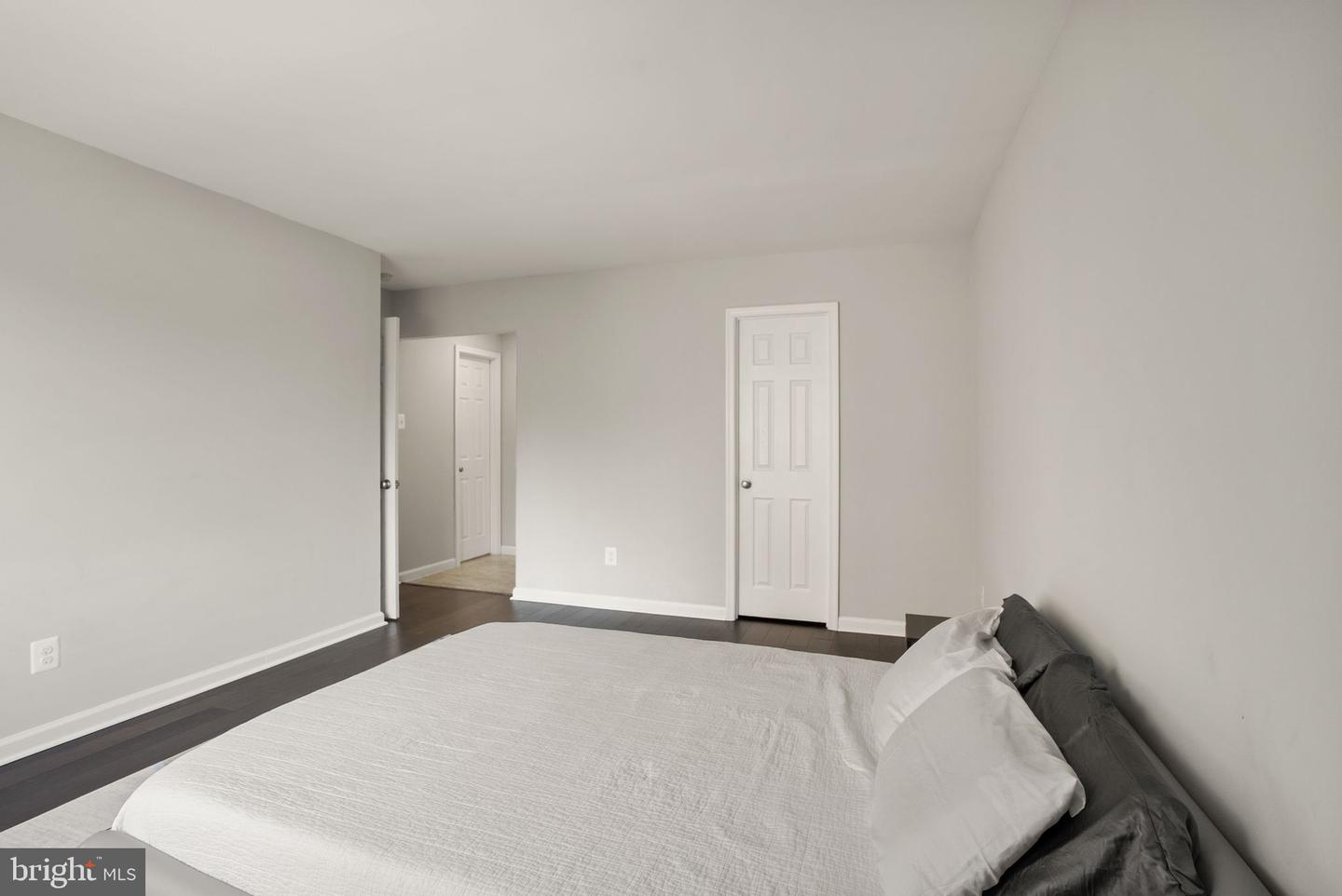 3031 BORGE ST #205, OAKTON, Virginia 22124, 2 Bedrooms Bedrooms, ,1 BathroomBathrooms,Residential,For sale,3031 BORGE ST #205,VAFX2250208 MLS # VAFX2250208