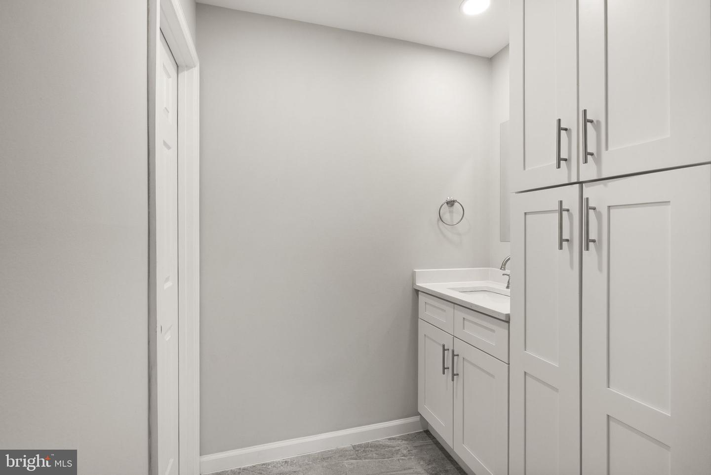 3031 BORGE ST #205, OAKTON, Virginia 22124, 2 Bedrooms Bedrooms, ,1 BathroomBathrooms,Residential,For sale,3031 BORGE ST #205,VAFX2250208 MLS # VAFX2250208