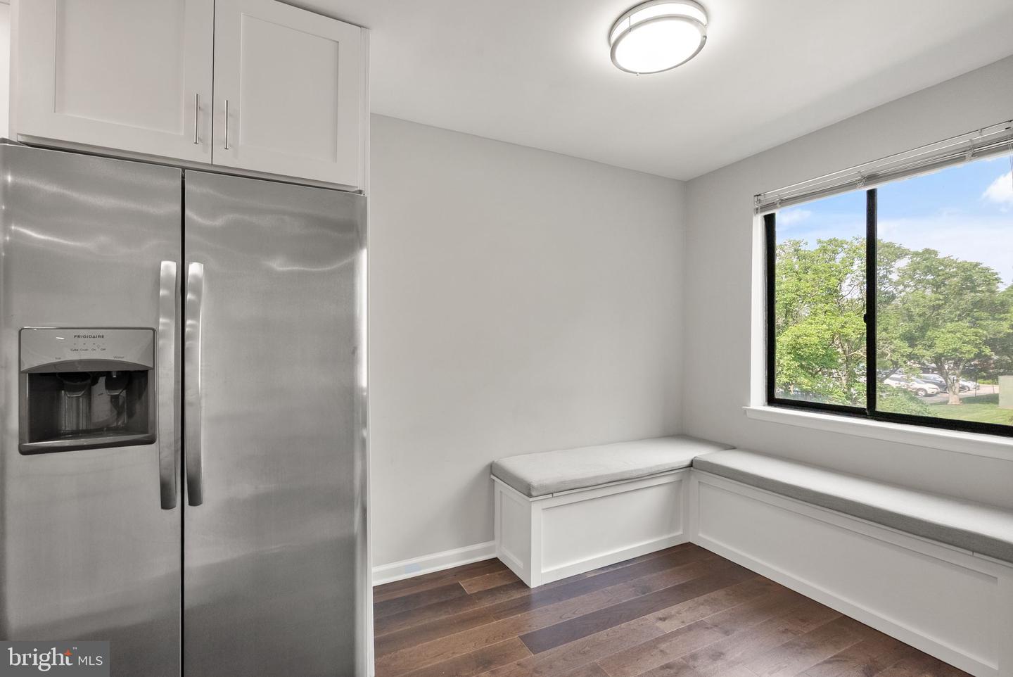 3031 BORGE ST #205, OAKTON, Virginia 22124, 2 Bedrooms Bedrooms, ,1 BathroomBathrooms,Residential,For sale,3031 BORGE ST #205,VAFX2250208 MLS # VAFX2250208