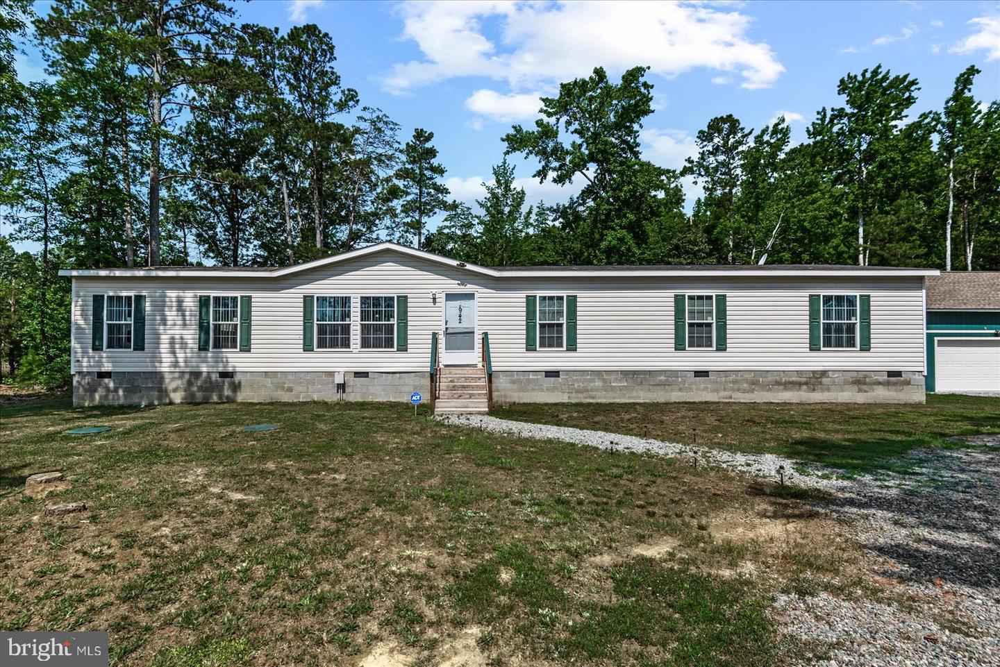 942 MONTE VERDE RD, CENTER CROSS, Virginia 22437, 3 Bedrooms Bedrooms, ,2 BathroomsBathrooms,Residential,For sale,942 MONTE VERDE RD,VAES2000910 MLS # VAES2000910