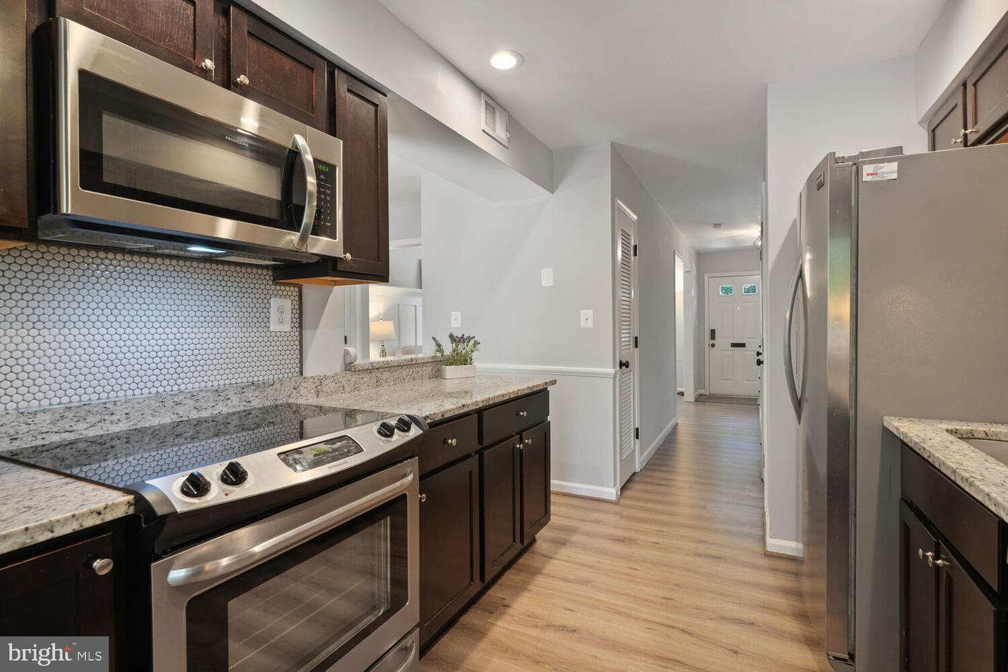 6009 WATERBURY CT, SPRINGFIELD, Virginia 22152, 2 Bedrooms Bedrooms, ,1 BathroomBathrooms,Residential,For sale,6009 WATERBURY CT,VAFX2250330 MLS # VAFX2250330
