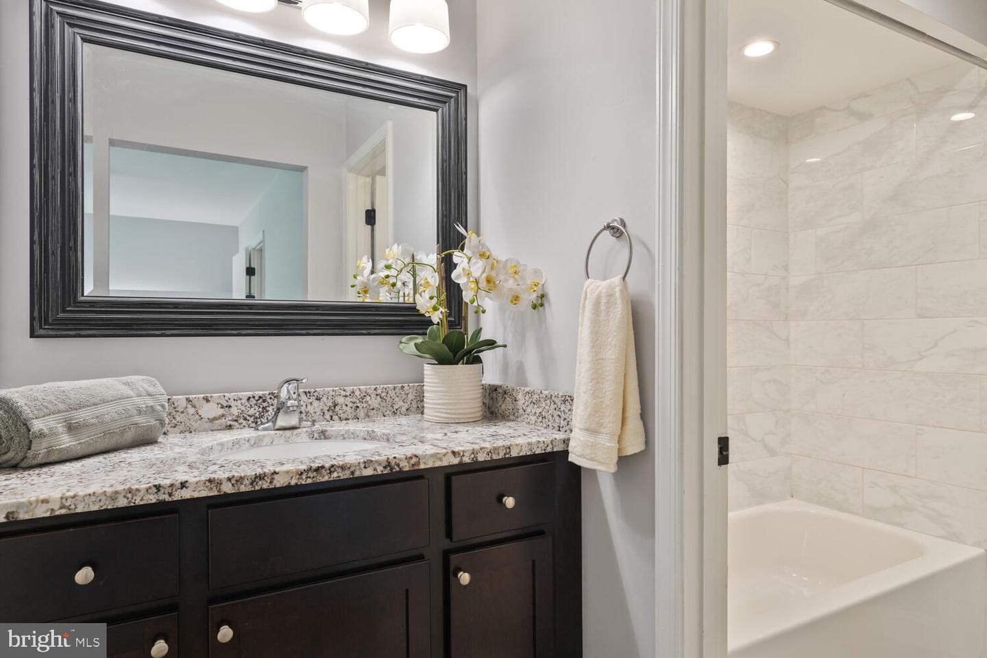 6009 WATERBURY CT, SPRINGFIELD, Virginia 22152, 2 Bedrooms Bedrooms, ,1 BathroomBathrooms,Residential,For sale,6009 WATERBURY CT,VAFX2250330 MLS # VAFX2250330