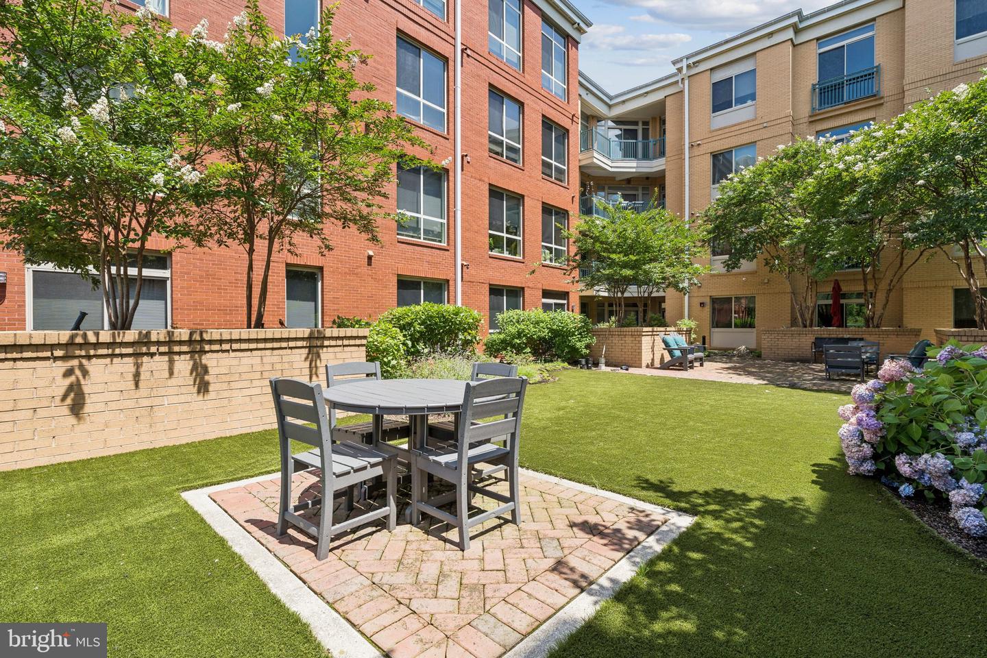 2200 N WESTMORELAND ST #202, ARLINGTON, Virginia 22213, 1 Bedroom Bedrooms, ,1 BathroomBathrooms,Residential,For sale,2200 N WESTMORELAND ST #202,VAAR2059822 MLS # VAAR2059822