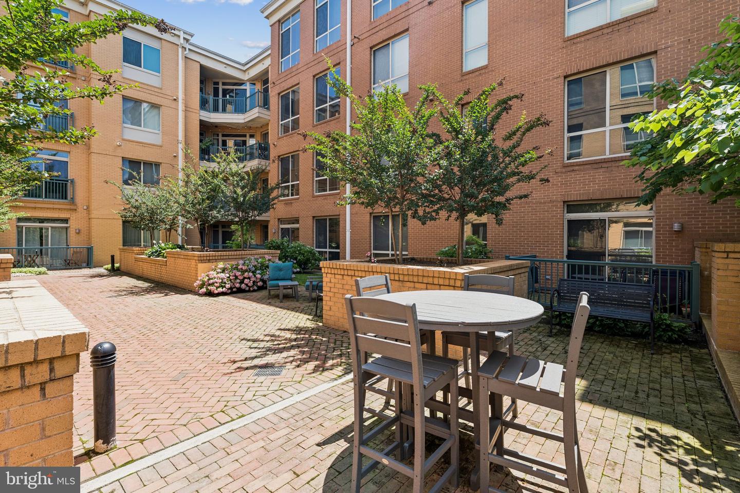 2200 N WESTMORELAND ST #202, ARLINGTON, Virginia 22213, 1 Bedroom Bedrooms, ,1 BathroomBathrooms,Residential,For sale,2200 N WESTMORELAND ST #202,VAAR2059822 MLS # VAAR2059822