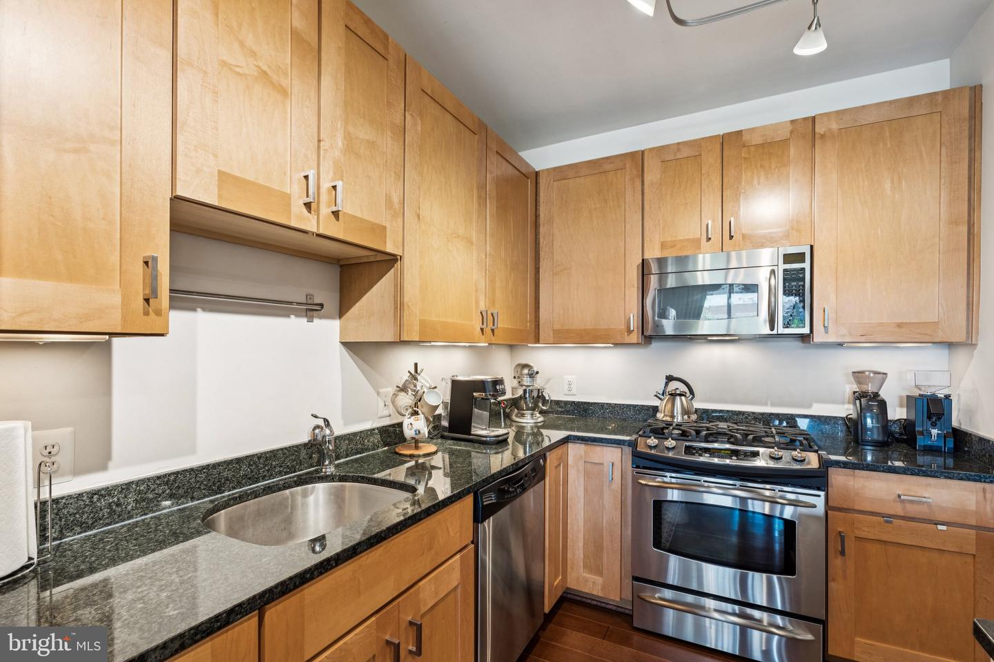 2200 N WESTMORELAND ST #202, ARLINGTON, Virginia 22213, 1 Bedroom Bedrooms, ,1 BathroomBathrooms,Residential,For sale,2200 N WESTMORELAND ST #202,VAAR2059822 MLS # VAAR2059822