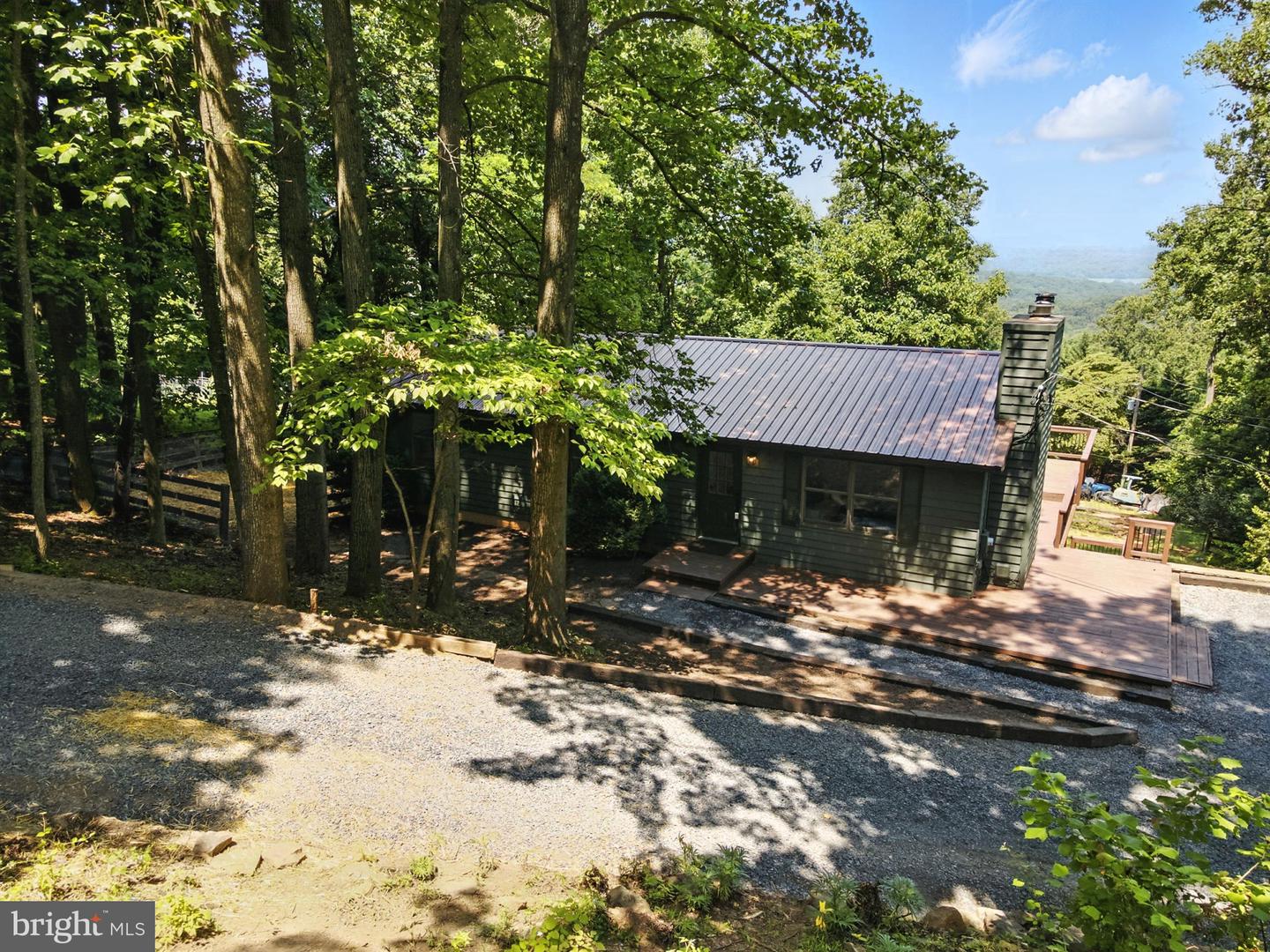 81 BANSHEE LN, LINDEN, Virginia 22642, 4 Bedrooms Bedrooms, ,3 BathroomsBathrooms,Residential,For sale,81 BANSHEE LN,VAWR2011568 MLS # VAWR2011568