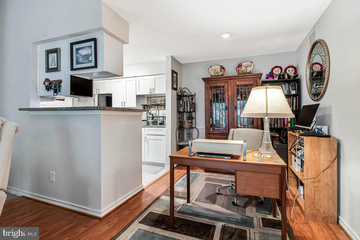 1515 LINCOLN WAY #304B, MCLEAN, Virginia 22102, 1 Bedroom Bedrooms, 5 Rooms Rooms,1 BathroomBathrooms,Residential,For sale,1515 LINCOLN WAY #304B,VAFX2250450 MLS # VAFX2250450