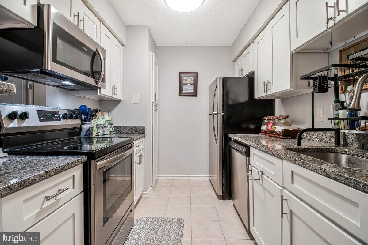 1515 LINCOLN WAY #304B, MCLEAN, Virginia 22102, 1 Bedroom Bedrooms, 5 Rooms Rooms,1 BathroomBathrooms,Residential,For sale,1515 LINCOLN WAY #304B,VAFX2250450 MLS # VAFX2250450