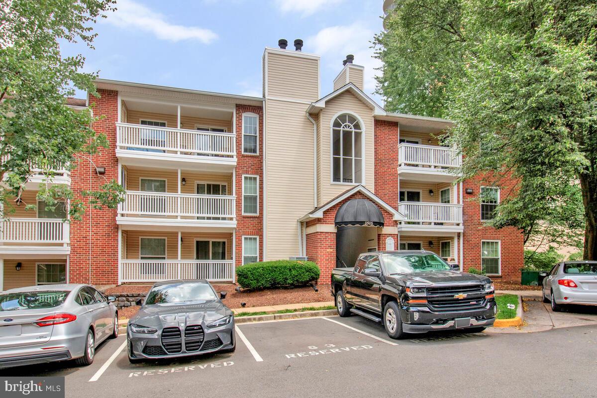 1515 LINCOLN WAY #304B, MCLEAN, Virginia 22102, 1 Bedroom Bedrooms, 5 Rooms Rooms,1 BathroomBathrooms,Residential,For sale,1515 LINCOLN WAY #304B,VAFX2250450 MLS # VAFX2250450