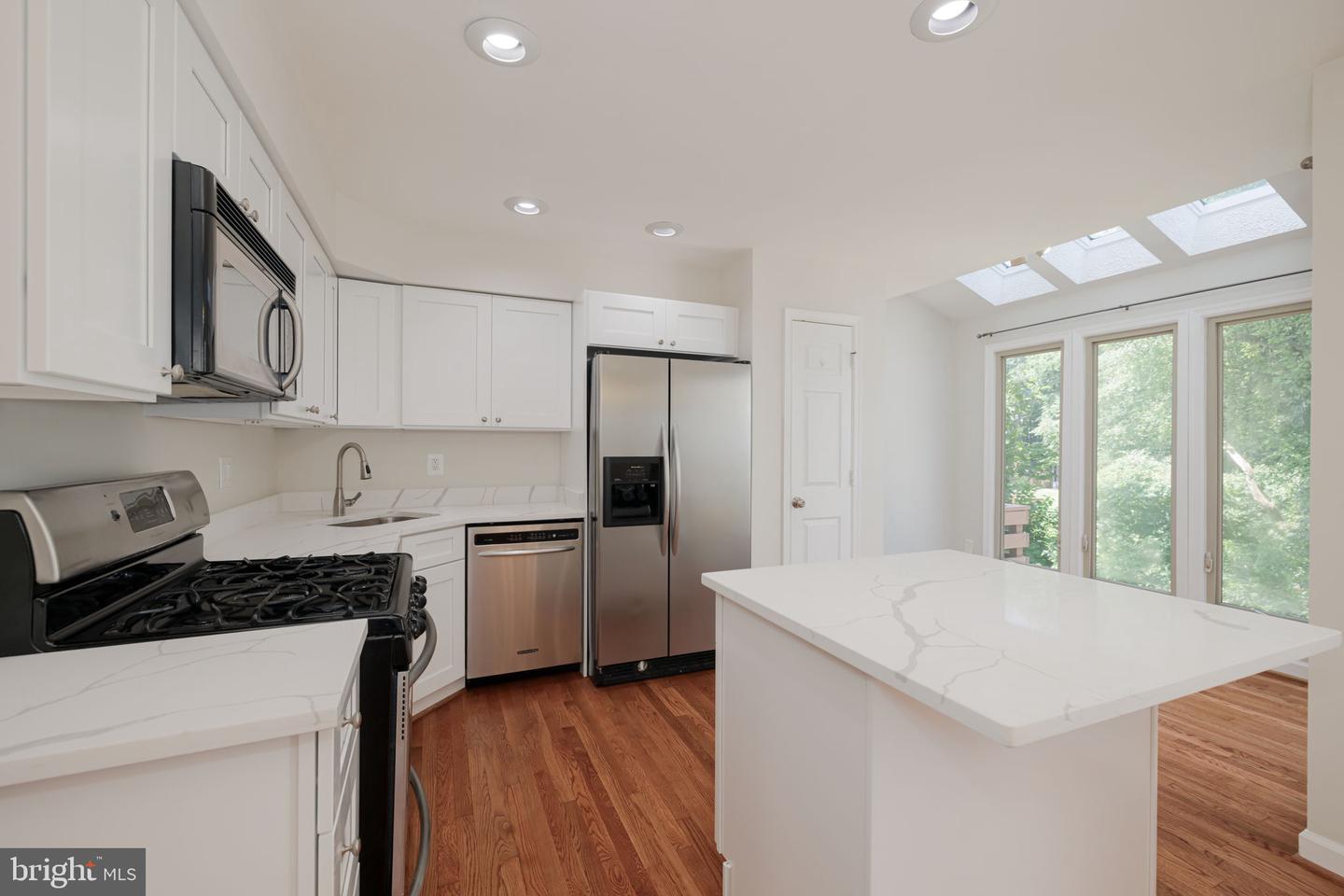 6110 JOUST LN, ALEXANDRIA, Virginia 22315, 3 Bedrooms Bedrooms, ,3 BathroomsBathrooms,Residential,For sale,6110 JOUST LN,VAFX2250466 MLS # VAFX2250466