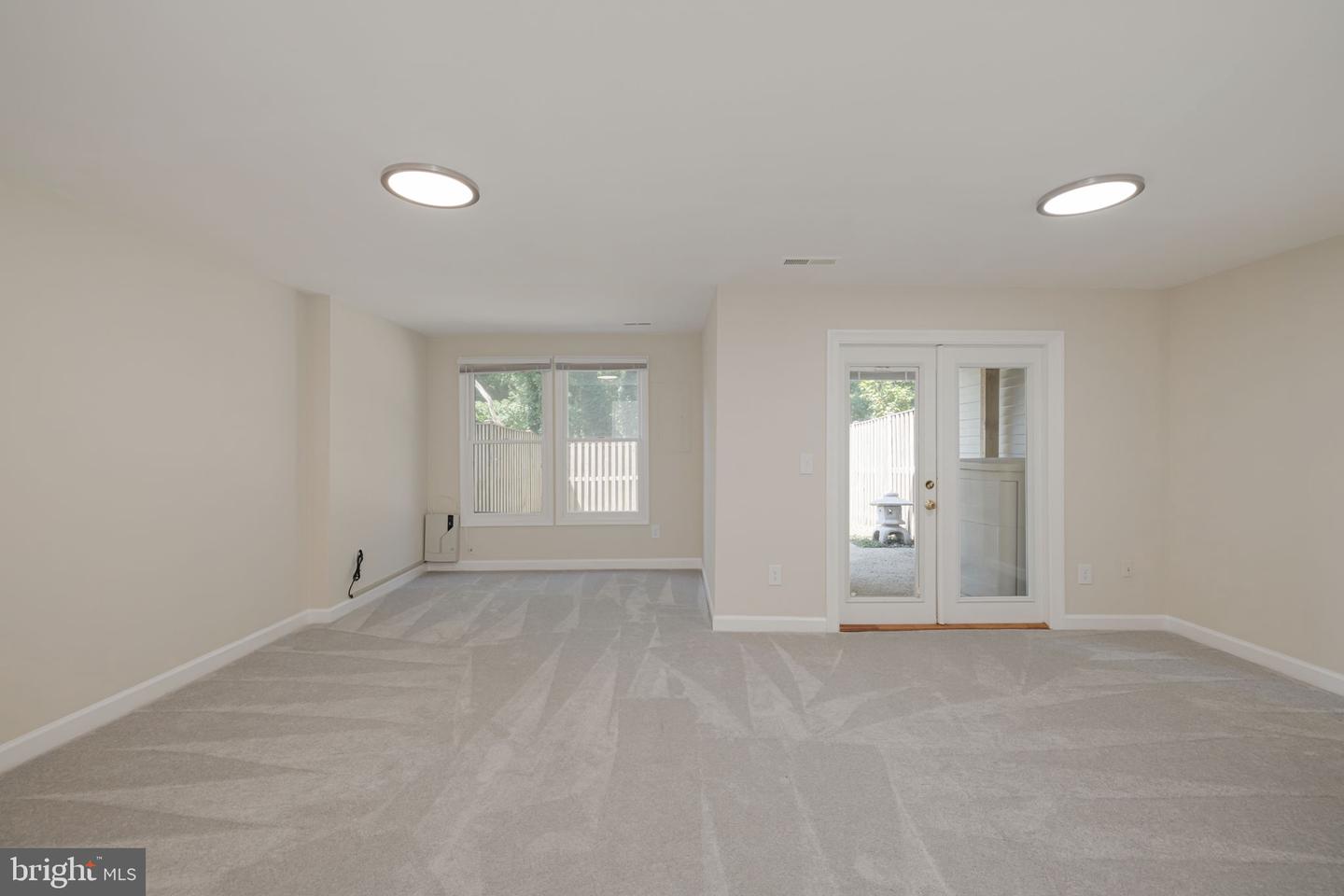 6110 JOUST LN, ALEXANDRIA, Virginia 22315, 3 Bedrooms Bedrooms, ,3 BathroomsBathrooms,Residential,For sale,6110 JOUST LN,VAFX2250466 MLS # VAFX2250466
