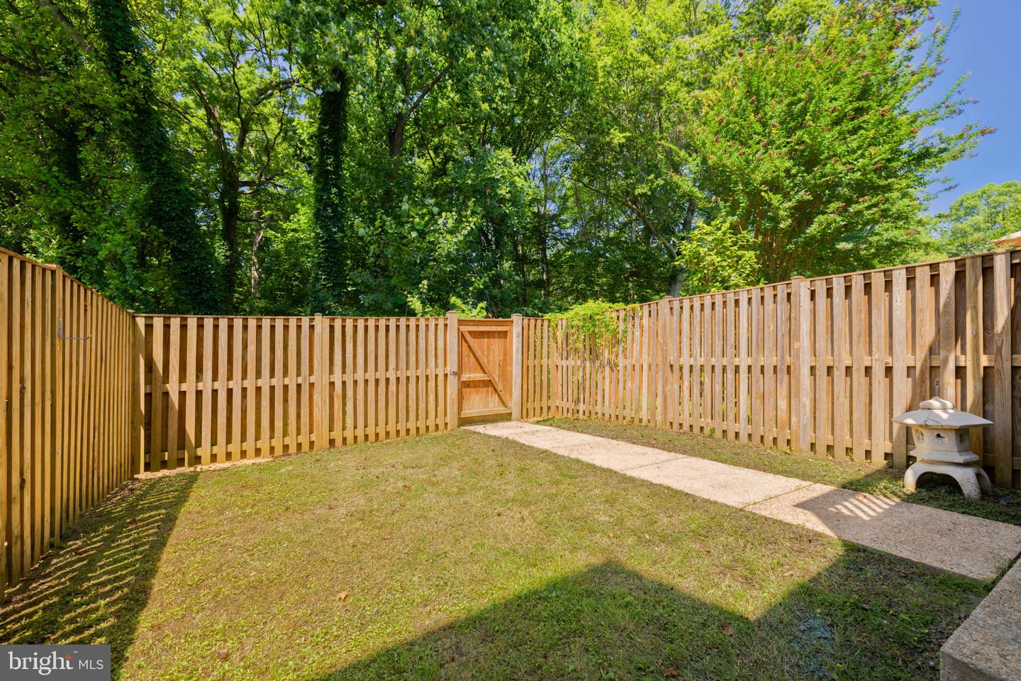 6110 JOUST LN, ALEXANDRIA, Virginia 22315, 3 Bedrooms Bedrooms, ,3 BathroomsBathrooms,Residential,For sale,6110 JOUST LN,VAFX2250466 MLS # VAFX2250466