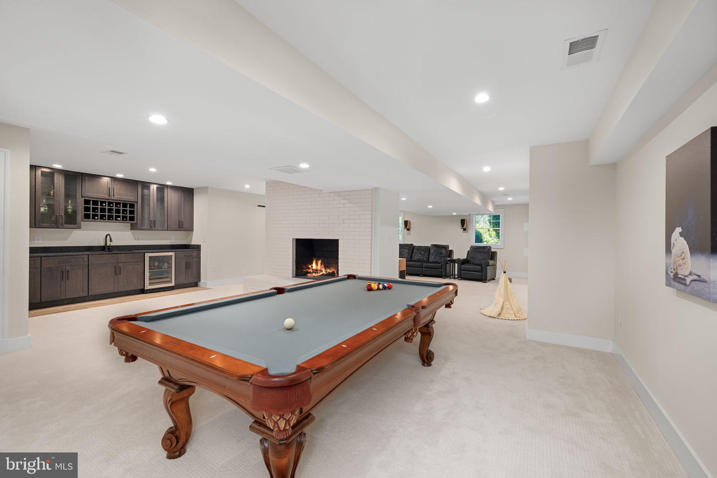 933 WOBURN CT, MCLEAN, Virginia 22102, 5 Bedrooms Bedrooms, ,6 BathroomsBathrooms,Residential,For sale,933 WOBURN CT,VAFX2250482 MLS # VAFX2250482