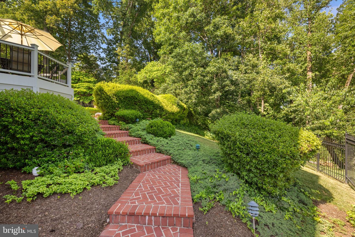 933 WOBURN CT, MCLEAN, Virginia 22102, 5 Bedrooms Bedrooms, ,6 BathroomsBathrooms,Residential,For sale,933 WOBURN CT,VAFX2250482 MLS # VAFX2250482