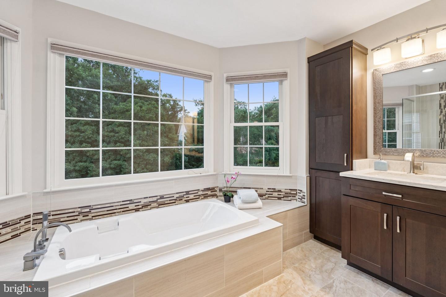 12213 WINDSOR HALL WAY, HERNDON, Virginia 20170, 4 Bedrooms Bedrooms, ,4 BathroomsBathrooms,Residential,For sale,12213 WINDSOR HALL WAY,VAFX2250534 MLS # VAFX2250534