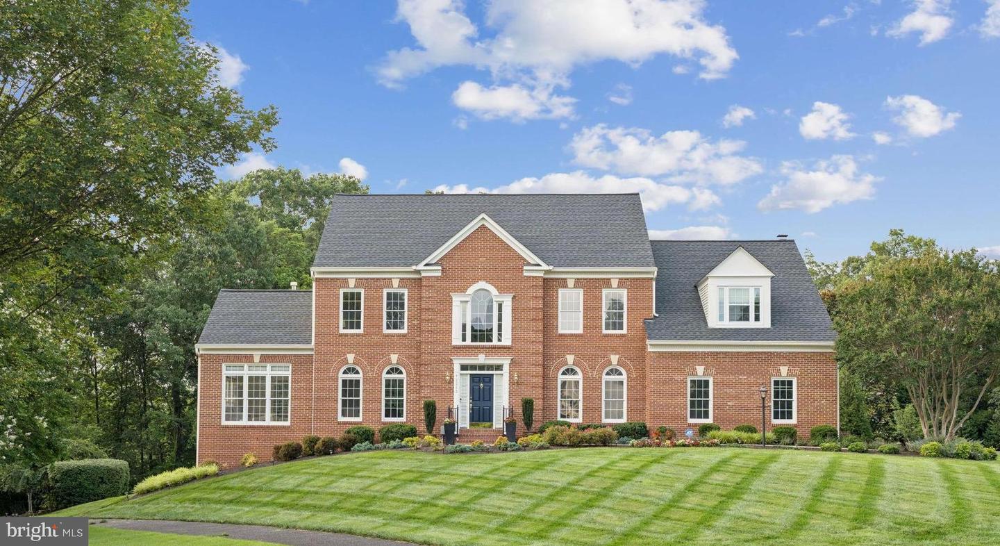 12213 WINDSOR HALL WAY, HERNDON, Virginia 20170, 4 Bedrooms Bedrooms, ,4 BathroomsBathrooms,Residential,For sale,12213 WINDSOR HALL WAY,VAFX2250534 MLS # VAFX2250534