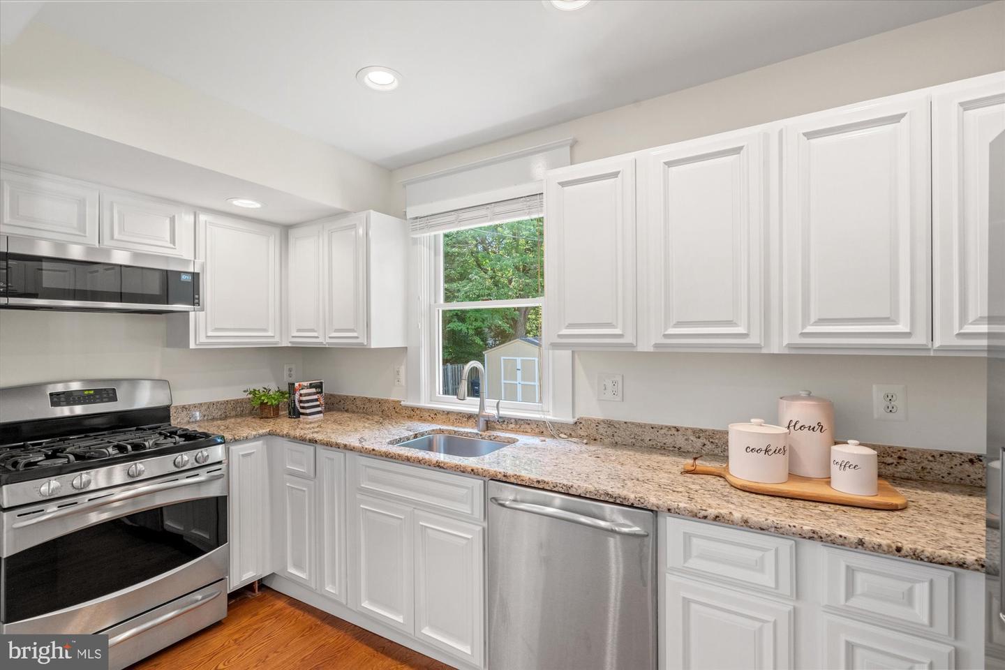 323 CLIFFORD AVE, ALEXANDRIA, Virginia 22305, 3 Bedrooms Bedrooms, ,3 BathroomsBathrooms,Residential,For sale,323 CLIFFORD AVE,VAAX2046912 MLS # VAAX2046912